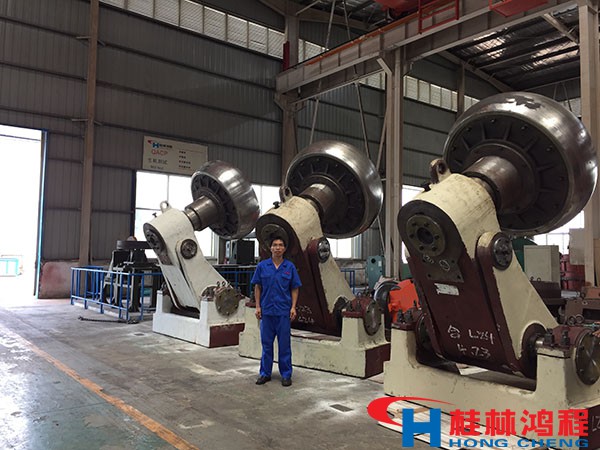 立磨 立磨技術(shù) 立式磨粉機(jī) 桂林鴻程 立磨 立磨技術(shù) 立式磨粉機(jī) 桂林鴻程